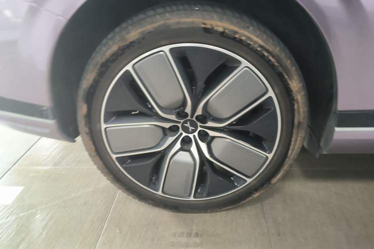 Used XPeng G9 2022 702 Pro Right Rear Wheel Hub