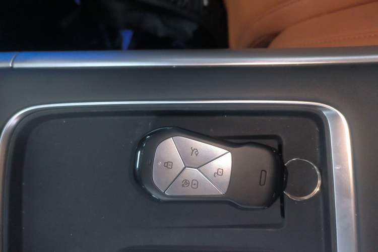 Used XPeng G9 2022 702 Pro Vehicle Key
