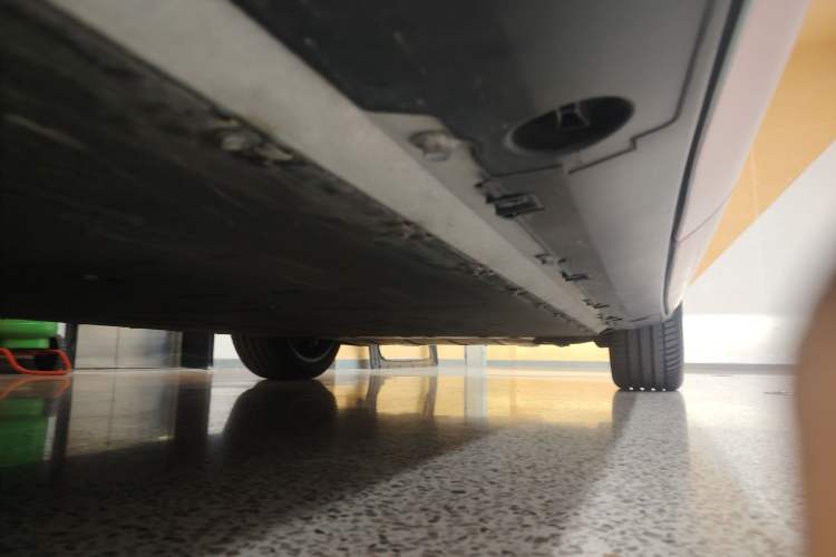 Used XPeng G9 2022 702 Pro Right Side Sill