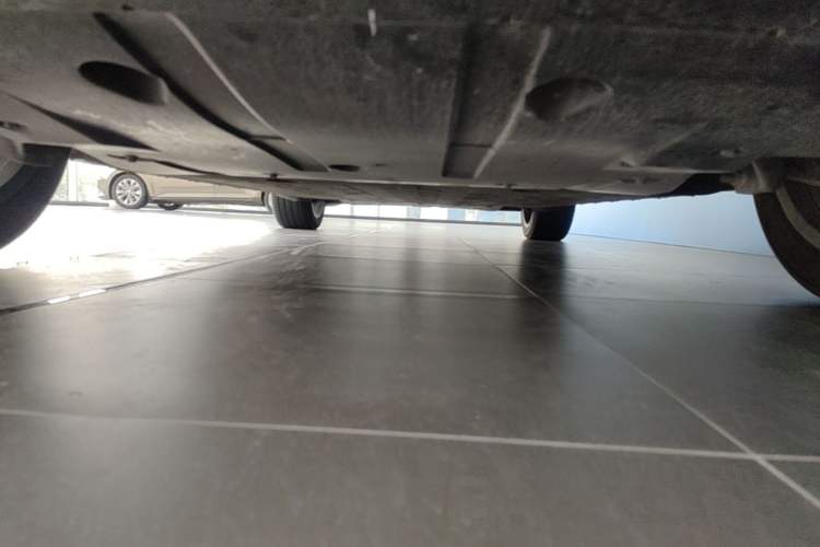Used XPeng G9 2022 702 Pro Chassis Front