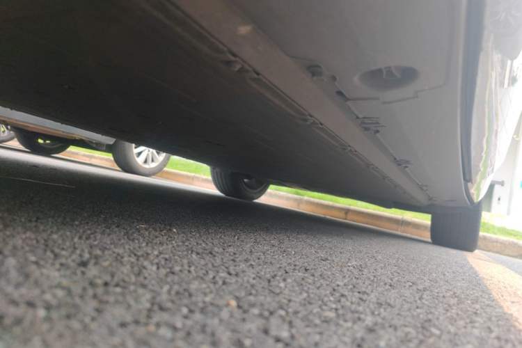 Used XPeng G9 2022 702 Pro Chassis Front Left