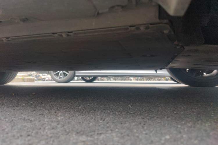 Used XPeng G9 2022 702 Pro Chassis Front Right