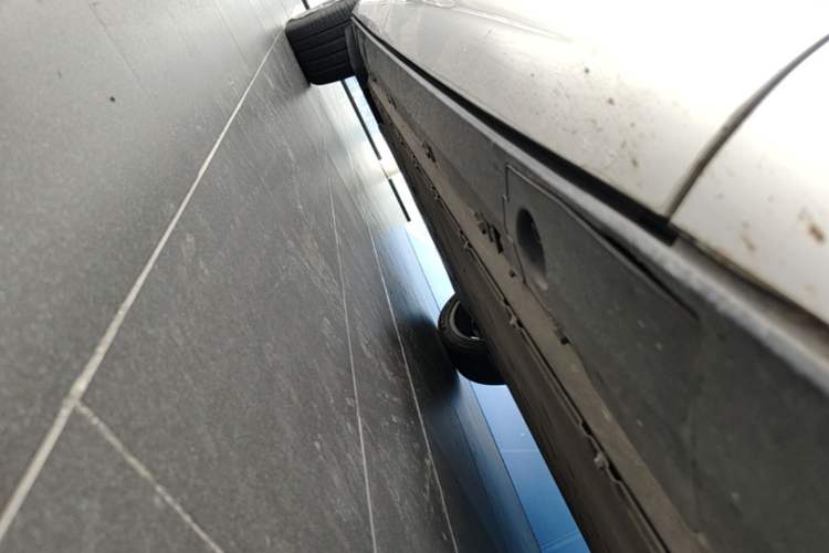 Used XPeng G9 2022 702 Pro Chassis Front Right