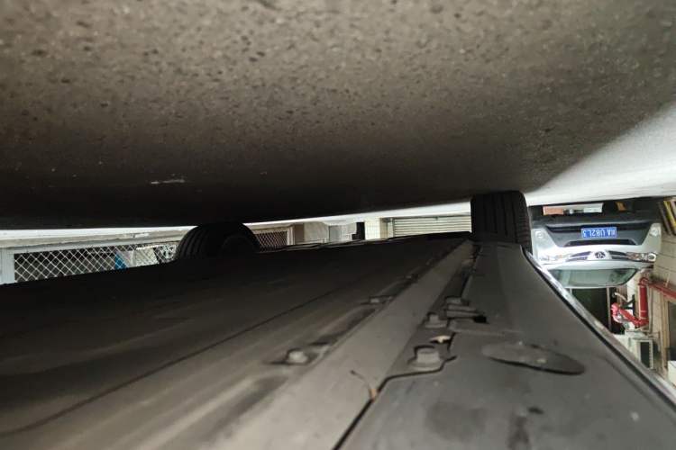 Used XPeng G9 2022 702 Max Chassis Front Right
