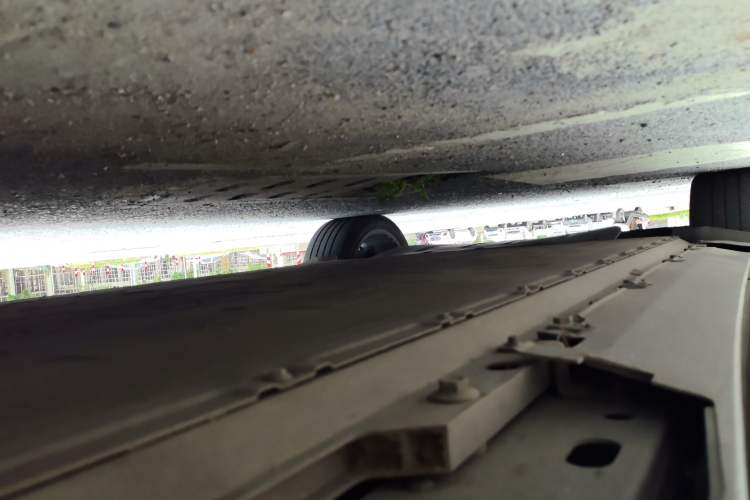 Used XPeng G9 2022 650 Performance Edition Pro Chassis Front Right