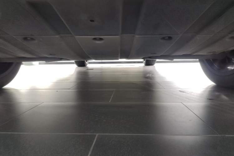 Used XPeng G9 2022 702 Max Chassis Rear