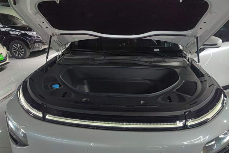 Used XPeng G9 2022 650 Performance Edition Max Engine Bay