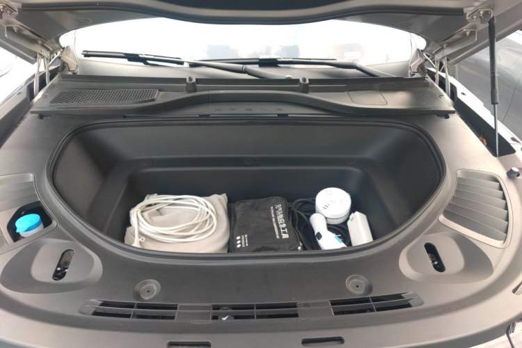Used XPeng G9 2022 702 Pro Engine Bay