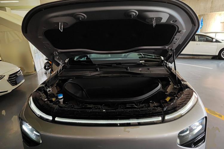 Used XPeng G9 2022 570 Pro Engine Bay