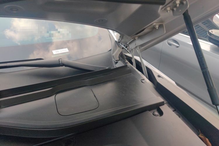 Used XPeng G9 2022 702 Pro Engine Bay Left