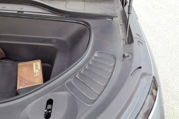 Used XPeng G9 2022 650 Performance Edition Pro Engine Bay Left