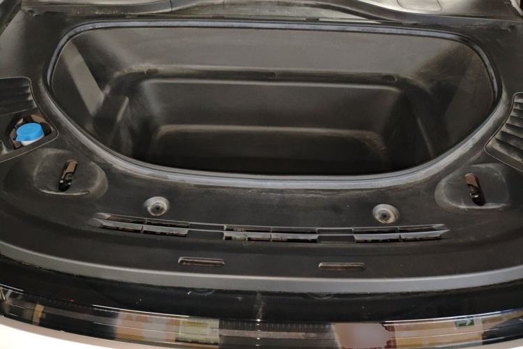 Used XPeng G9 2022 650 Performance Edition Max Engine Bay