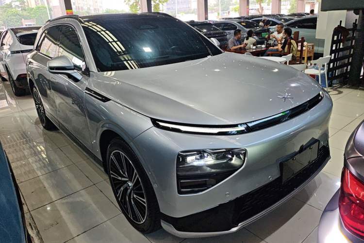 Used XPeng G9 2022 570 Max Exterior 1