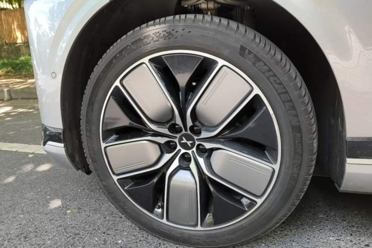 Used XPeng G9 2022 702 Max Exterior 4