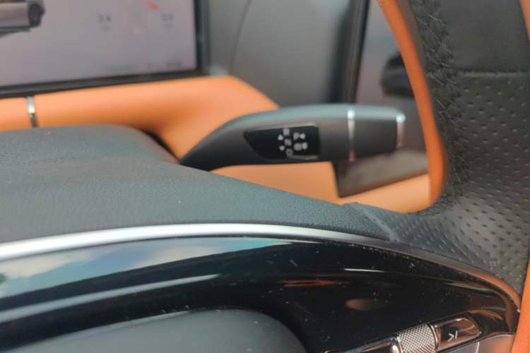 Used XPeng G9 2022 702 Pro Gear Lever