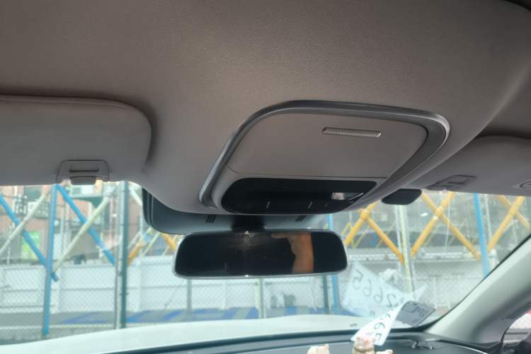 Used XPeng G9 2022 650 Performance Edition Max Headliner