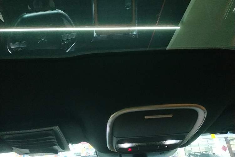 Used XPeng G9 2022 650 Performance Edition Pro Headliner