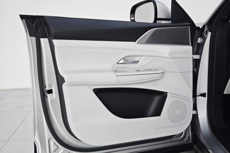 Used XPeng G9 2022 570 Pro Interior 12