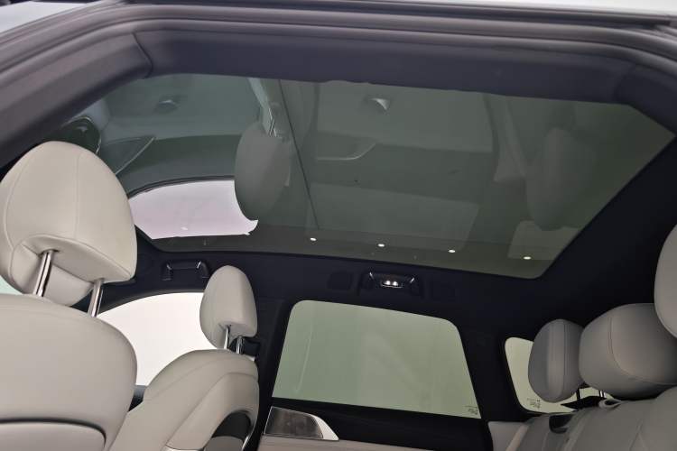 Used XPeng G9 2022 570 Pro Interior 7