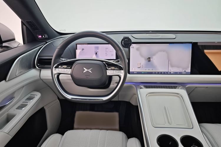 Used XPeng G9 2022 570 Pro Interior 8