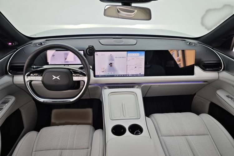 Used XPeng G9 2022 570 Pro Interior 9
