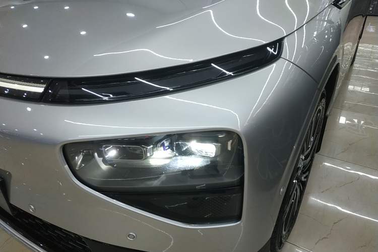 Used XPeng G9 2022 650 Performance Edition Pro Left Front Headlight