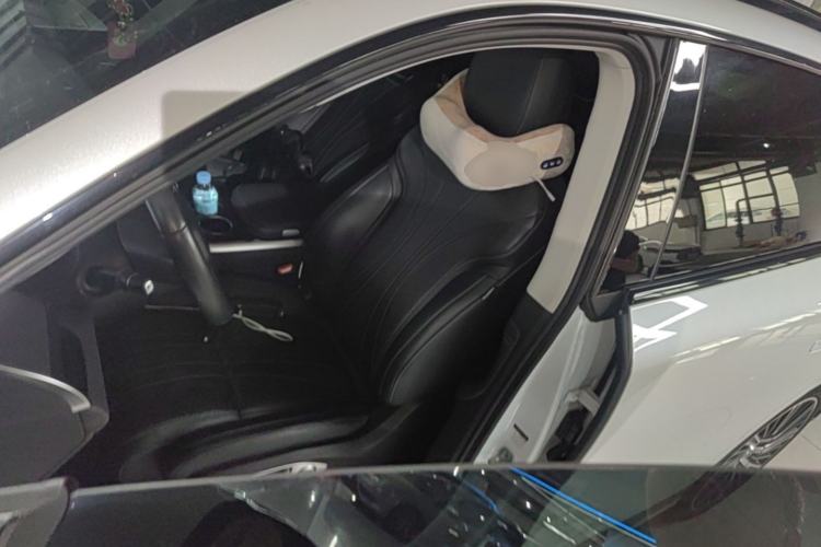 Used XPeng G9 2022 650 Performance Edition Max Left Front Seat