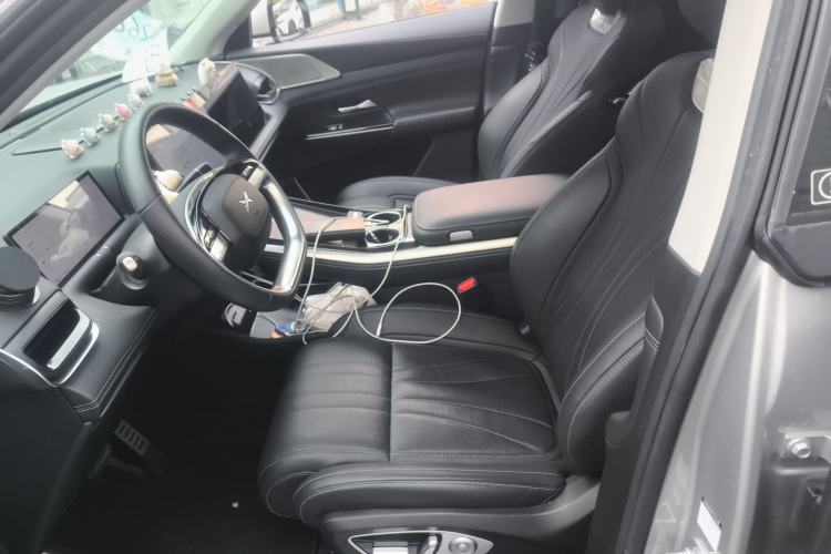 Used XPeng G9 2022 650 Performance Edition Max Left Front Seat
