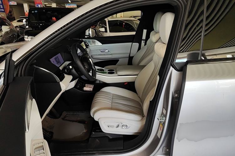 Used XPeng G9 2022 570 Pro Left Front Seat