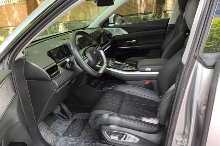 Used XPeng G9 2022 702 Max Left Front Seat