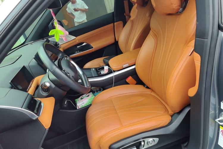Used XPeng G9 2022 650 Performance Edition Pro Left Front Seat