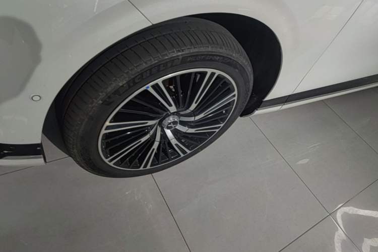 Used XPeng G9 2022 650 Performance Edition Max Left Front Wheel Hub