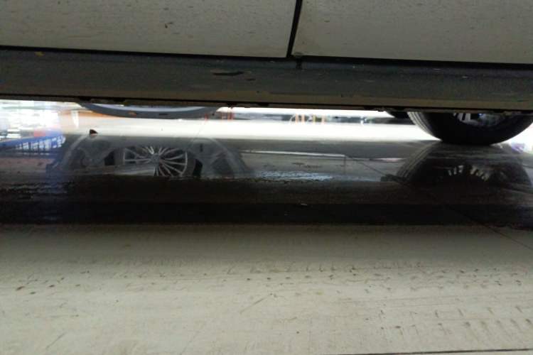 Used XPeng G9 2022 702 Pro Left Side Sill