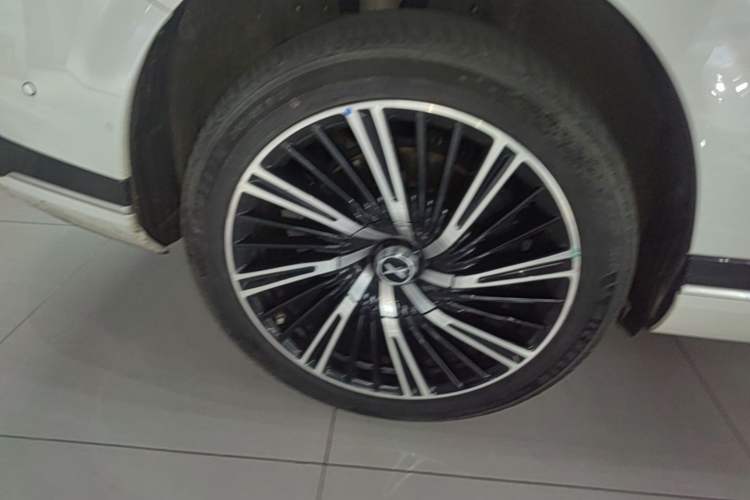 Used XPeng G9 2022 650 Performance Edition Max Right Rear Wheel Hub
