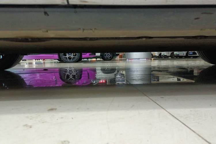 Used XPeng G9 2022 702 Pro Right Side Sill