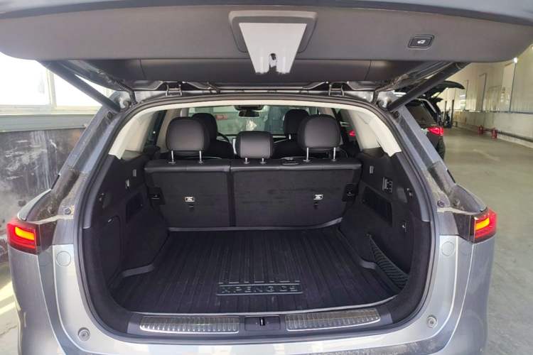 Used XPeng G9 2022 650 Performance Edition Max Trunk