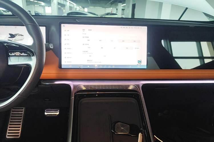 Used XPeng G9 2022 650 Performance Edition Max Audio And AC Panel