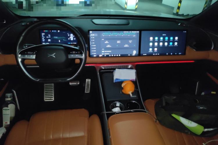 Used XPeng G9 2022 650 Performance Edition Max Center Console