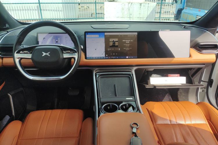 Used XPeng G9 2022 702 Pro Center Console