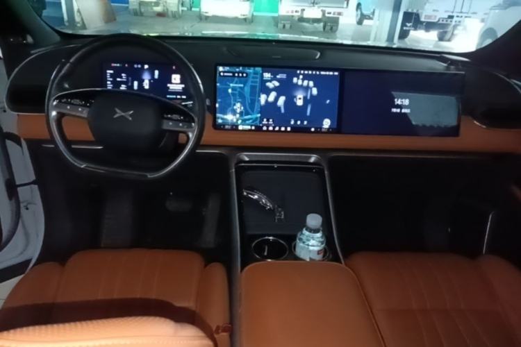 Used XPeng G9 2022 570 Pro Center Console