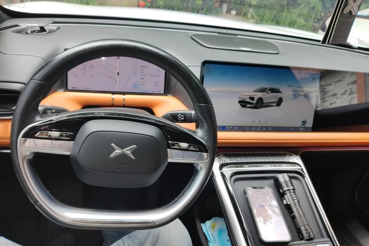 Used XPeng G9 2022 570 Pro Center Console