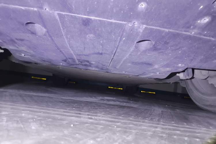 Used XPeng G9 2022 702 Max Chassis Front