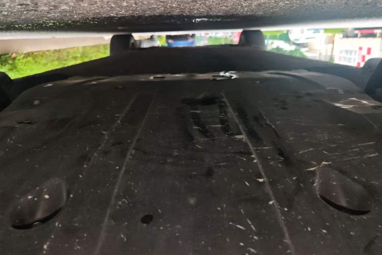 Used XPeng G9 2022 570 Pro Chassis Front