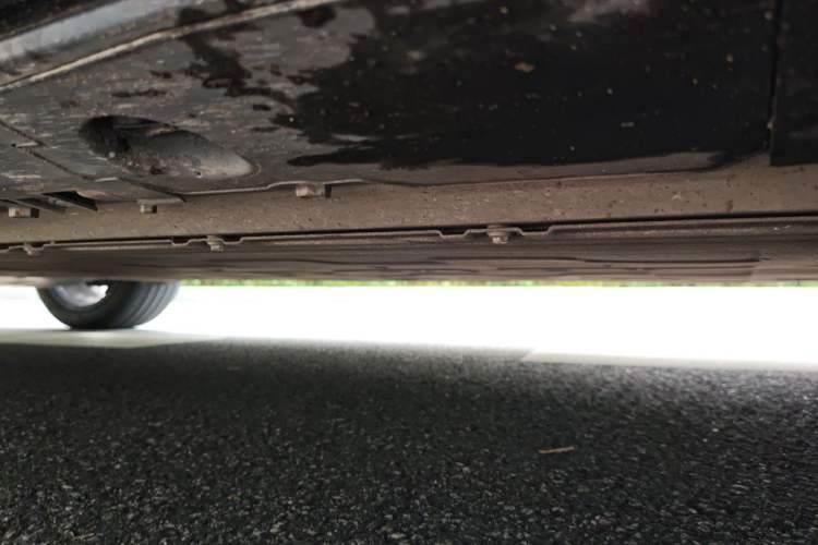 Used XPeng G9 2022 570 Pro Chassis Front Right
