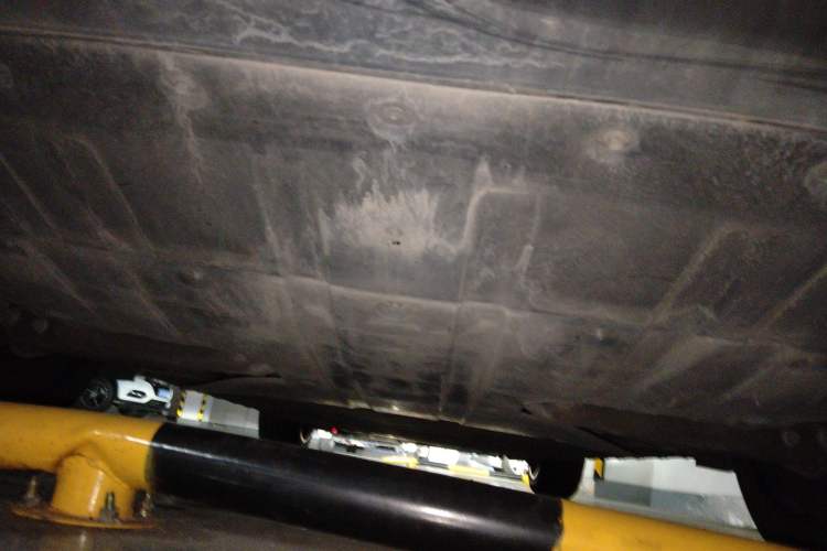Used XPeng G9 2022 702 Pro Chassis Rear