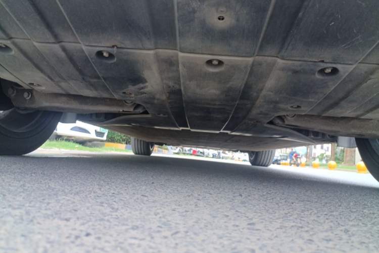 Used XPeng G9 2022 702 Pro Chassis Rear