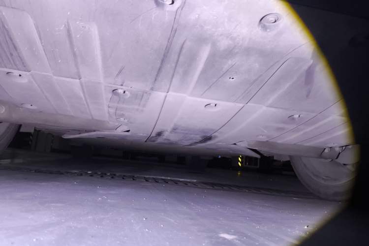 Used XPeng G9 2022 702 Max Chassis Rear