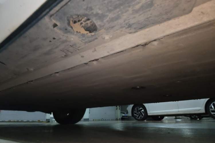 Used XPeng G9 2022 650 Performance Edition Pro Chassis Rear Left