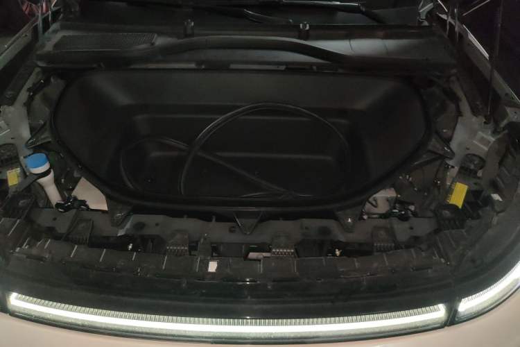 Used XPeng G9 2022 650 Performance Edition Max Engine Bay