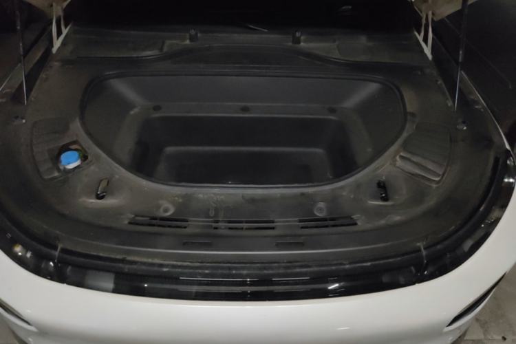 Used XPeng G9 2022 650 Performance Edition Max Engine Bay